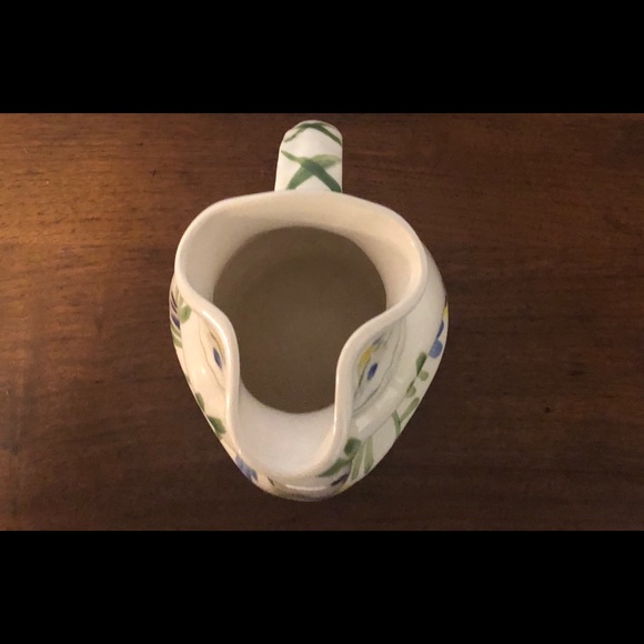 Pitcher/Creamer - Picture 5 of 5